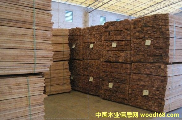 進(jìn)口橡膠木的詳細(xì)介紹