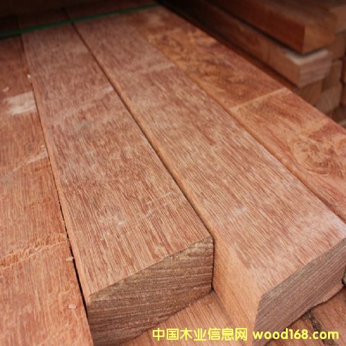 馬來(lái)西亞菠蘿格的詳細(xì)介紹